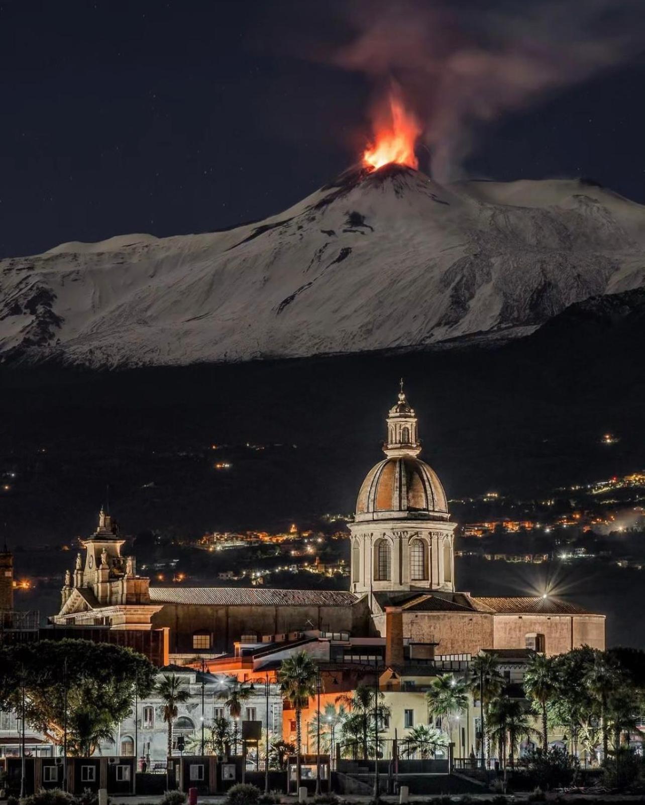 Ricci Palace Suites Catania Bagian luar foto