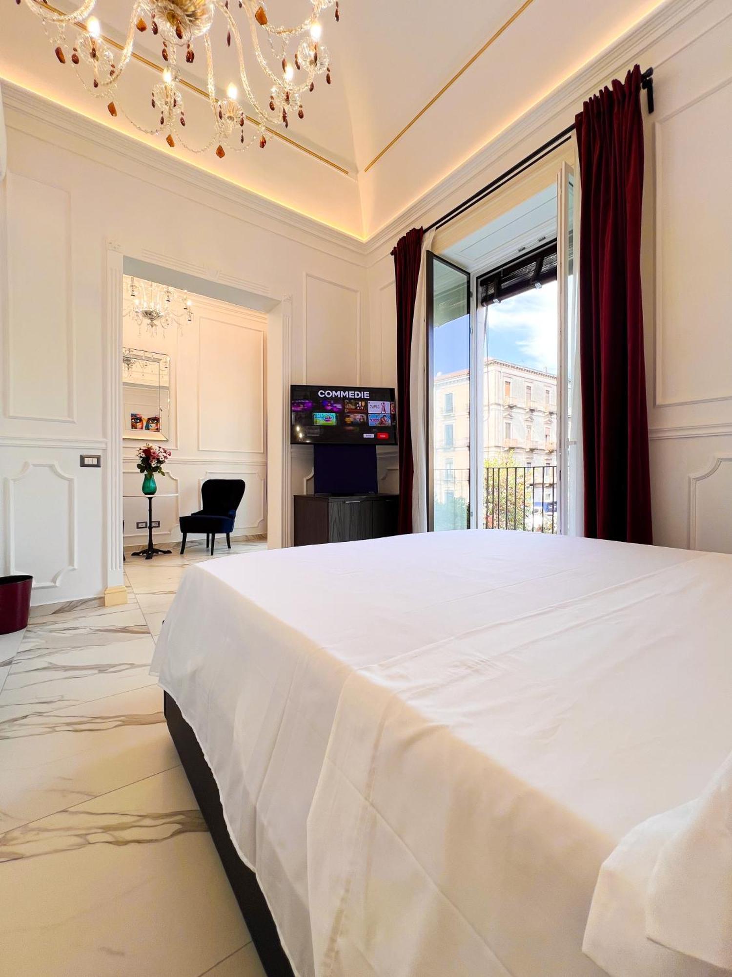 Ricci Palace Suites Catania Bagian luar foto